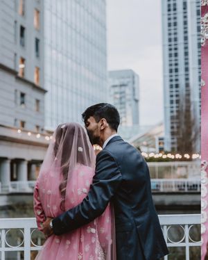 Image post by @thismodernlovephoto on Instagram