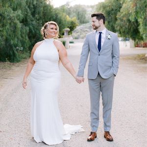 Image post by @theknot on Instagram