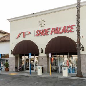 Image post by @shoepalace on Instagram