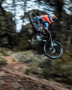 Image post by @foxmtb on Instagram