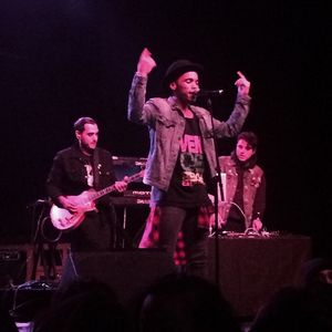 Image post by @thewarfield on Instagram