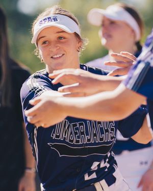 Image post by @sfa_softball on Instagram