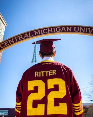 Image post by @cmuhockeyd3 on Instagram
