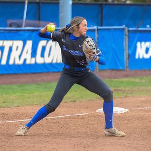 Image post by @hofstrasoftball on Instagram