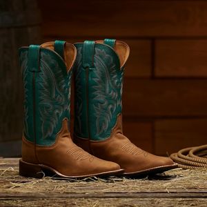 Image post by @justinboots_ on Instagram