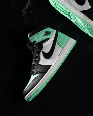 Image post by @solefly on Instagram