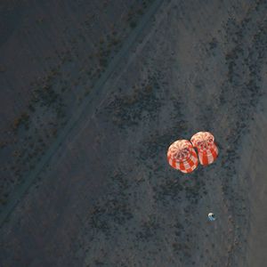 Image post by @nasaartemis on Instagram