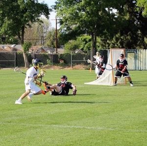 Image post by @washeduplaxbros on Instagram