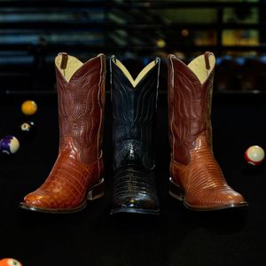 Image post by @tonylamaboots on Instagram