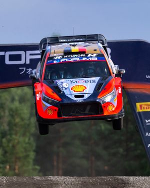 Image post by @shellmotorsport on Instagram