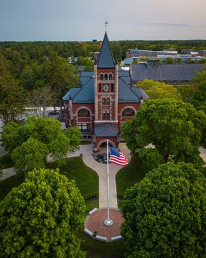 Image post by @uofnh on Instagram