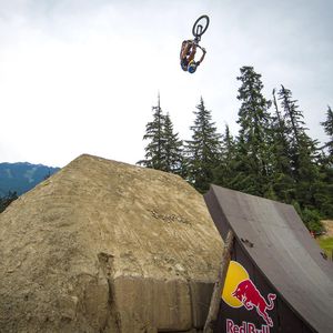 Image post by @foxmtb on Instagram