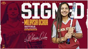 Image post by @iowastatesoftball on Instagram