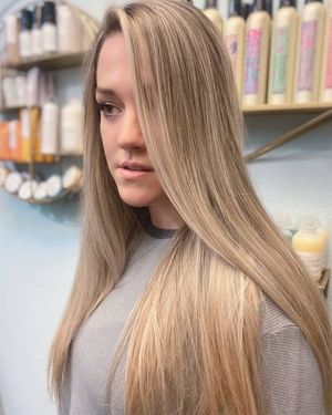 Image post by @AquaFireSalon on Facebook