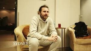 Video post by @goldenfeatures on YouTube