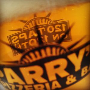 Image post by @parryspizza on Instagram