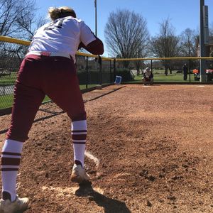 Image post by @leeusoftball on Instagram