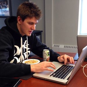 Image post by @nhljets on Instagram