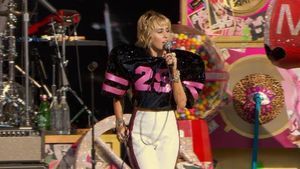 Image post by @mileycyrus on Instagram