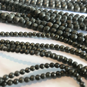 Image post by @beadcache on Instagram