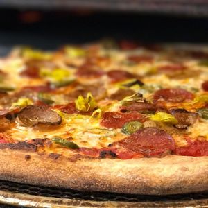 Image post by @parryspizza on Instagram