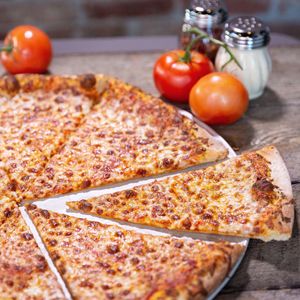 Image post by @parryspizza on Instagram