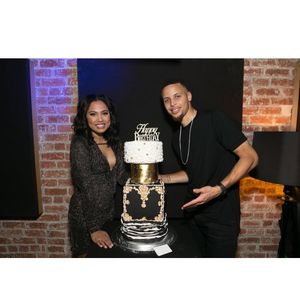Image post by @ayeshacurry on Instagram
