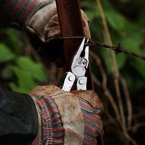 Image post by @leathermantools on Instagram