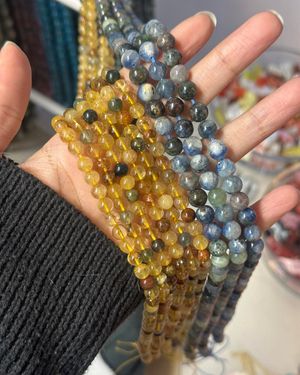 Image post by @beadcache on Instagram