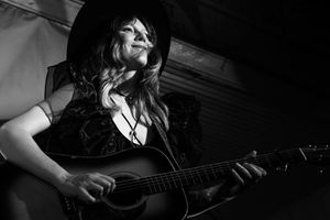 Image post by @laurenhartphoto on Instagram
