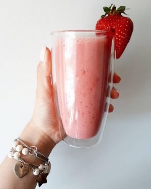 Image post by @drinkfreshblends on Facebook