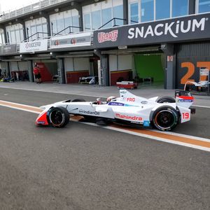 Image post by @mahindraracing on Instagram
