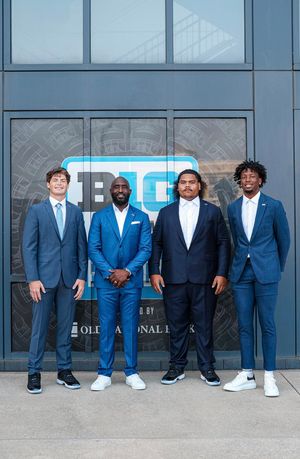 Image post by @UCLAFootball on Twitter/X
