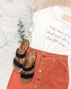 Image post by @shopoutoftown on Instagram