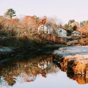 Image post by @themainemag on Instagram
