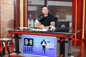 Image post by @richeisenshow on Instagram
