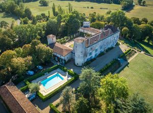 Image post by @christiesrealestate on Instagram