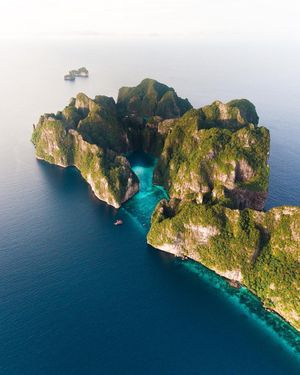 Image post by @dronepals on Instagram