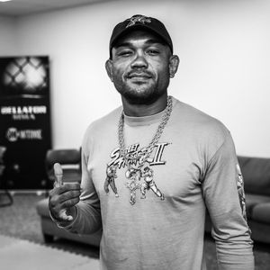 Image post by @bellatormma on Instagram