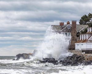 Image post by @themainemag on Instagram