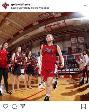 Image post by @lewiswbball on Instagram