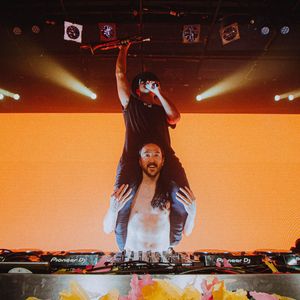 Image post by @steveaoki on Instagram