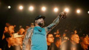 Image post by @brantleygilbert on Twitter/X