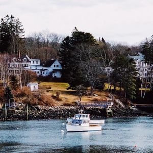 Image post by @themainemag on Instagram