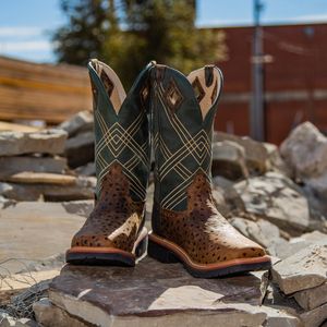 Image post by @justinboots_ on Instagram