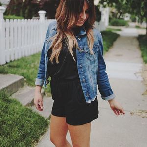 Image post by @shopoutoftown on Instagram