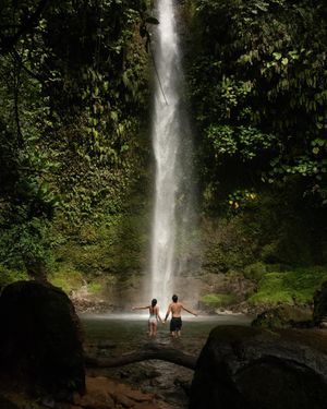 Image post by @squirrelmusttravel on Instagram
