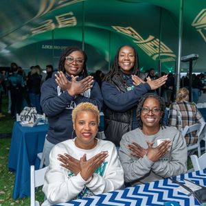 Image post by @uncw.alumni on Instagram