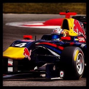 Image post by @carlossainz55 on Instagram