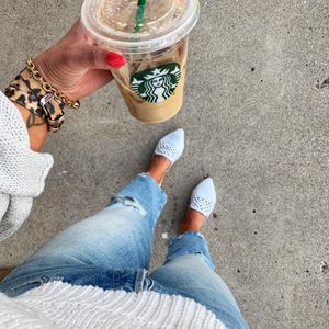 Image post by @shopoutoftown on Instagram